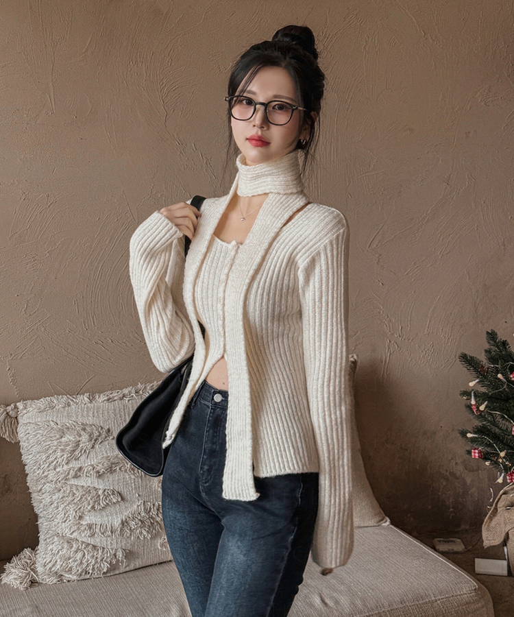 【マフラー付き】Uネックボタンスリットウールニットカーディガン IVORY