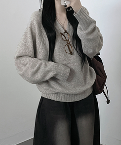 도톰프리나그랑브이넥긴팔니트 오트밀