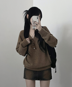 도톰프리나그랑브이넥긴팔니트 연밤색