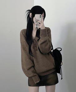 도톰프리나그랑브이넥긴팔니트 연밤색