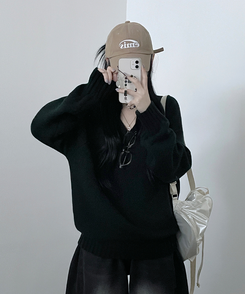 도톰프리나그랑브이넥긴팔니트 카키