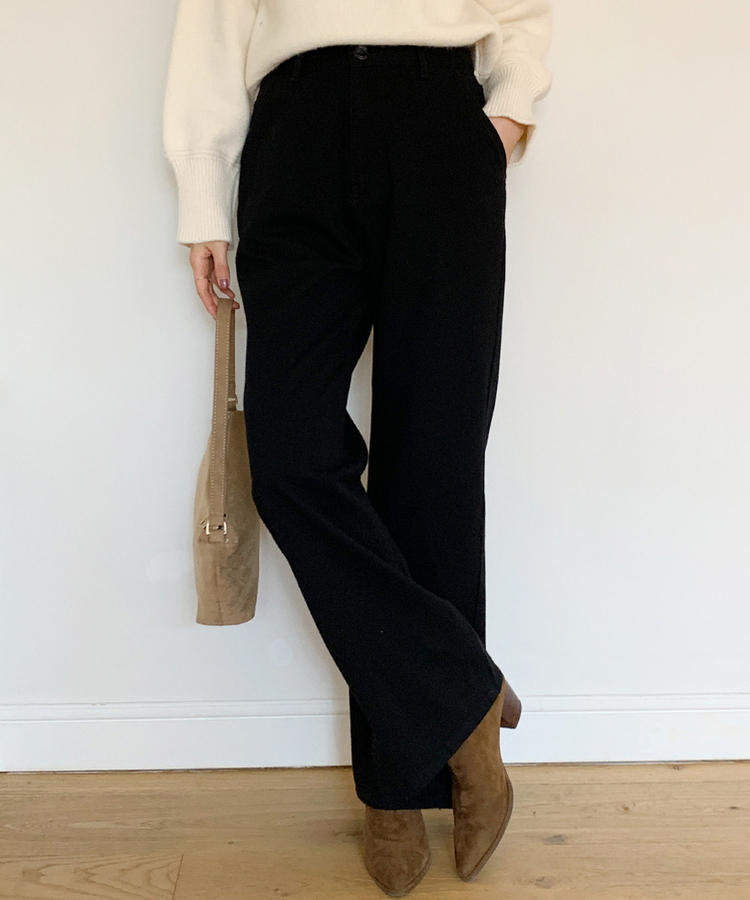 슬릿세미와이드부츠컷P 블랙