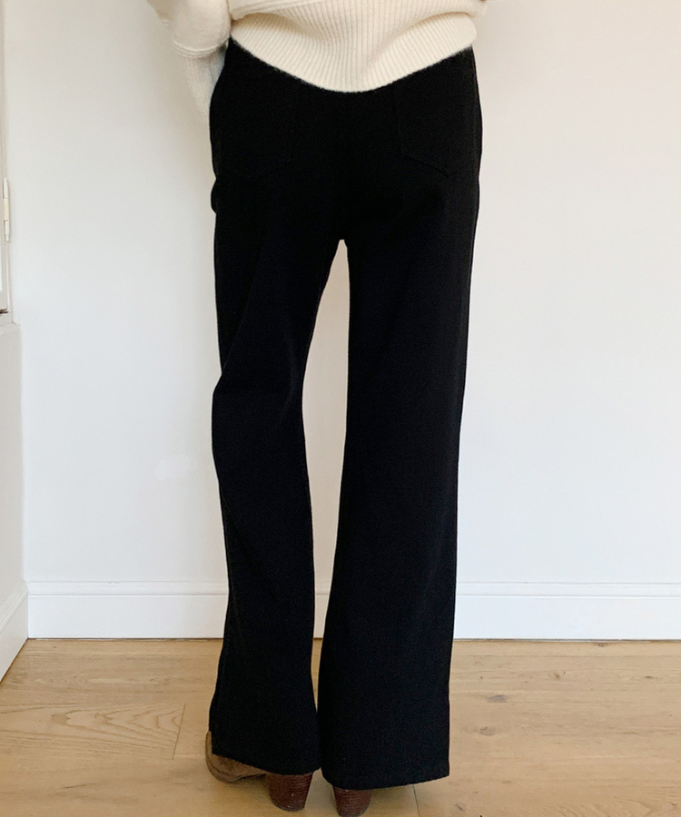 슬릿세미와이드부츠컷P 블랙