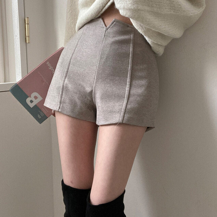 ローブルスリットショートパンツ