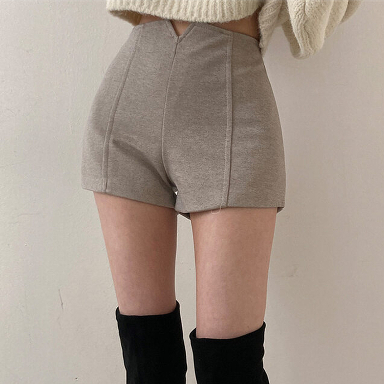 ローブルスリットショートパンツ