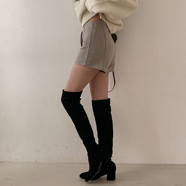 ローブルスリットショートパンツ