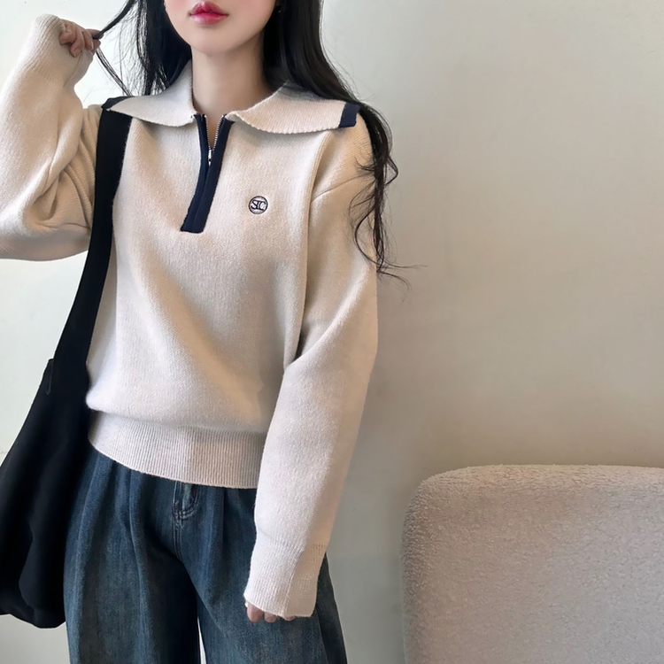 ジップアップ刺繍カラールーズニット
