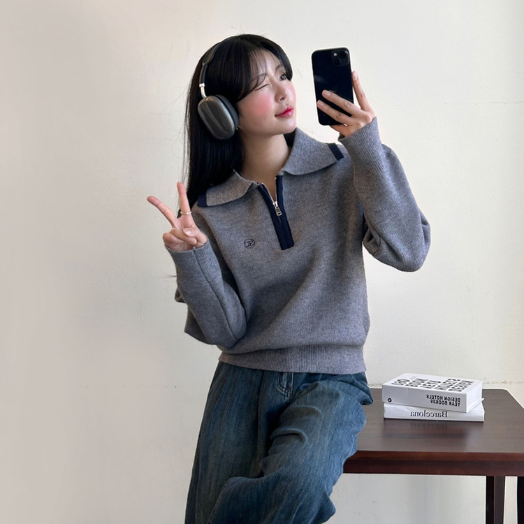 ジップアップ刺繍カラールーズニット