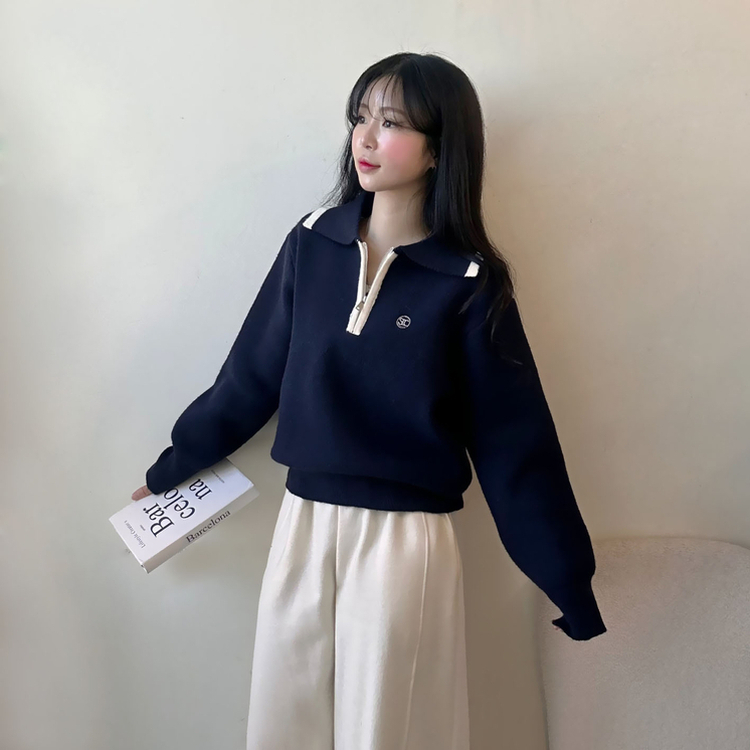 ジップアップ刺繍カラールーズニット