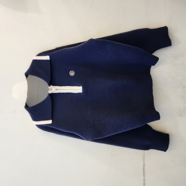 ジップアップ刺繍カラールーズニット