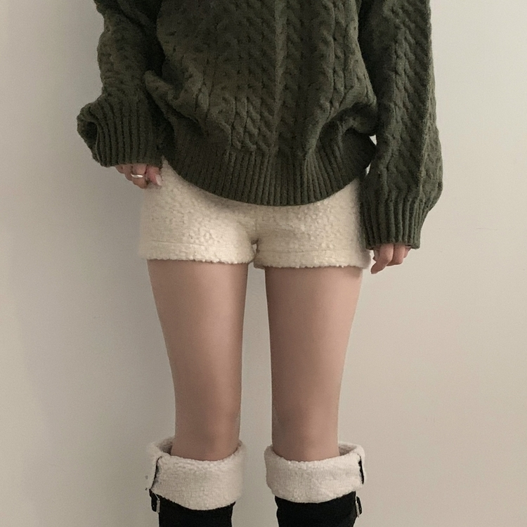 ボアウールショートパンツ