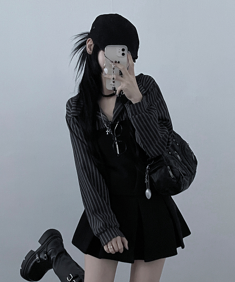 【マフラー付き】ストライプシャツレイヤードトップ CHARCOAL