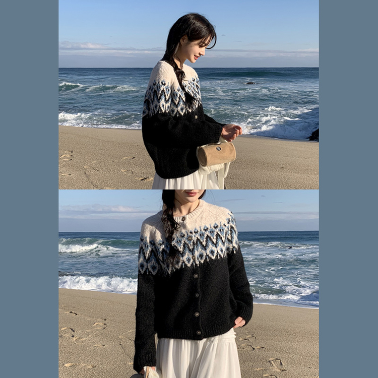 [ウール含有] (ふんわり/厚みがあり暖かい) ノルディックラウンドバイカラーカーディガン