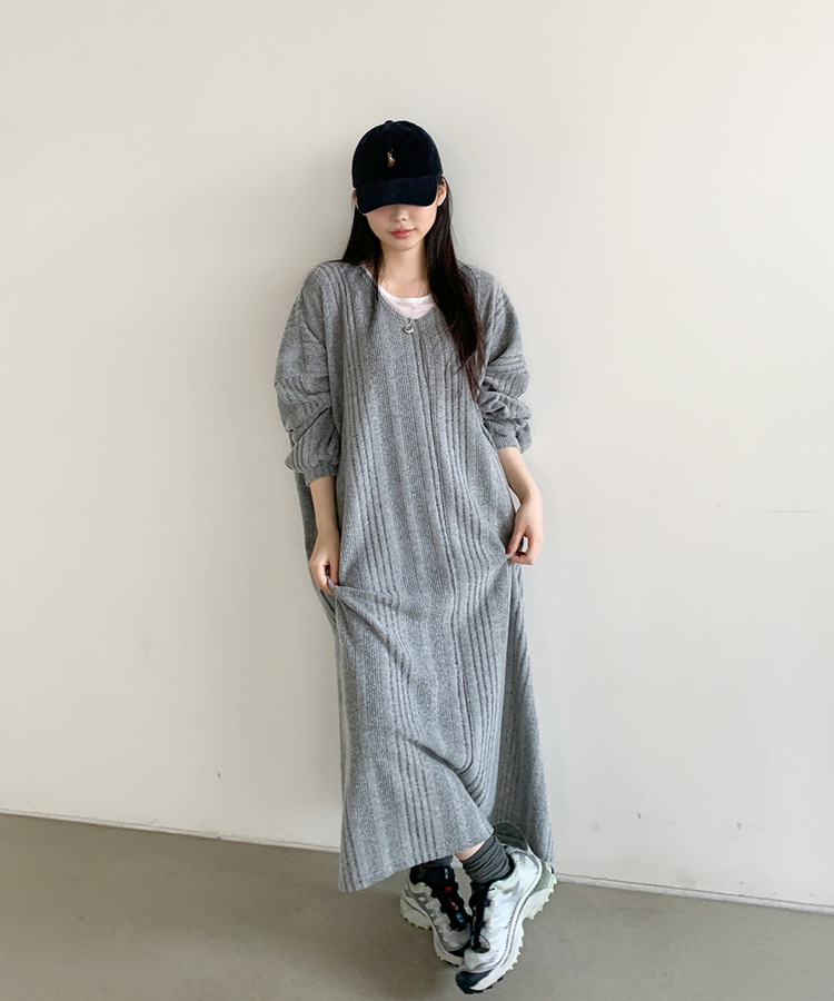 ルーズニットロングワンピース