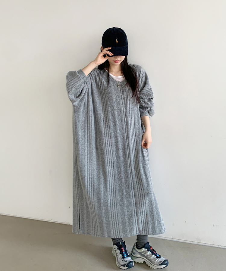 ルーズニットロングワンピース