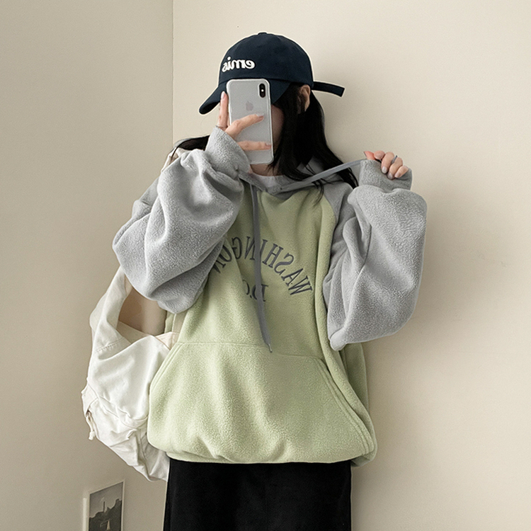 フリースラグランバイカラーフード