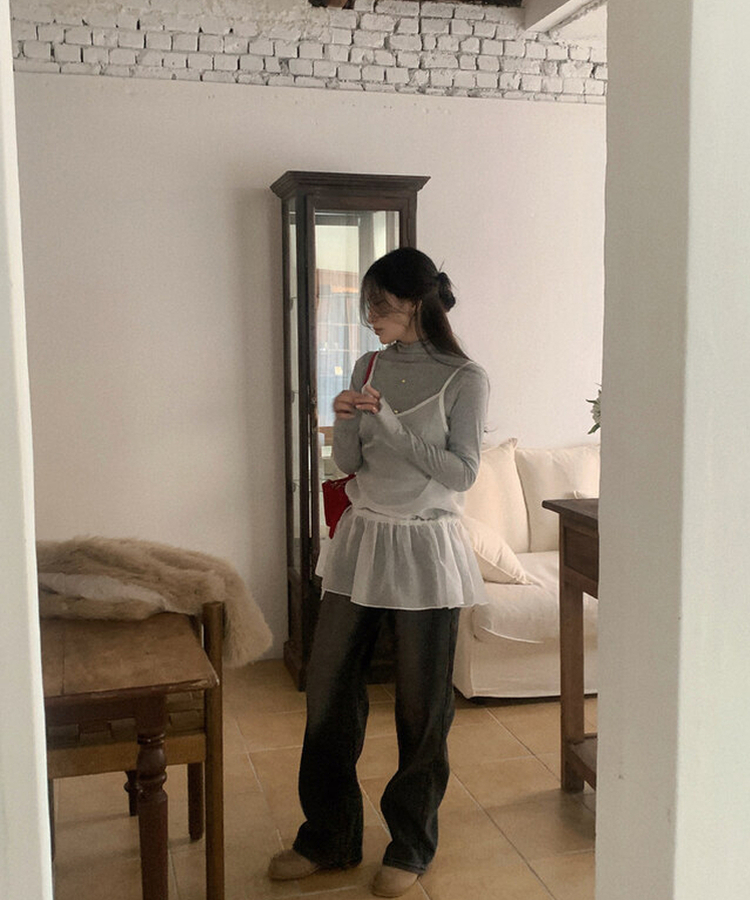 プチハイネックリブTシャツ