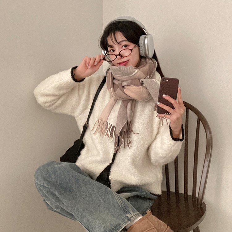 토리 부클 보카시 배색 카라 니트 가디건 아이보리