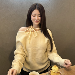 ショルダーリボンニット IVORY