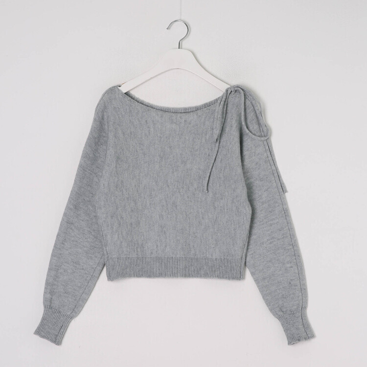 ショルダーリボンニット