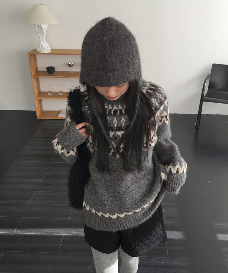 ノルディックルーズラウンドニット