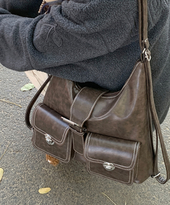 バッグ バックルレザーショルダーバッグ BROWN