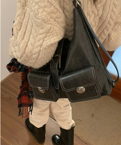 バッグ バックルレザーショルダーバッグ BLACK