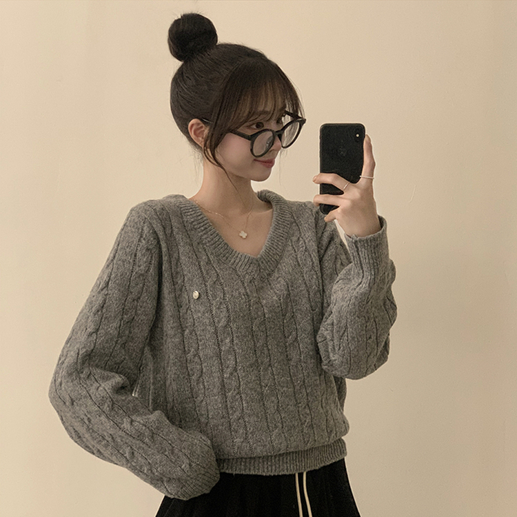 자신있는 추천템 러블리모먼트 브이넥 겨울 긴팔 꽈배기 펜던트 오버핏 니트 루즈핏 상의 6color 그레이