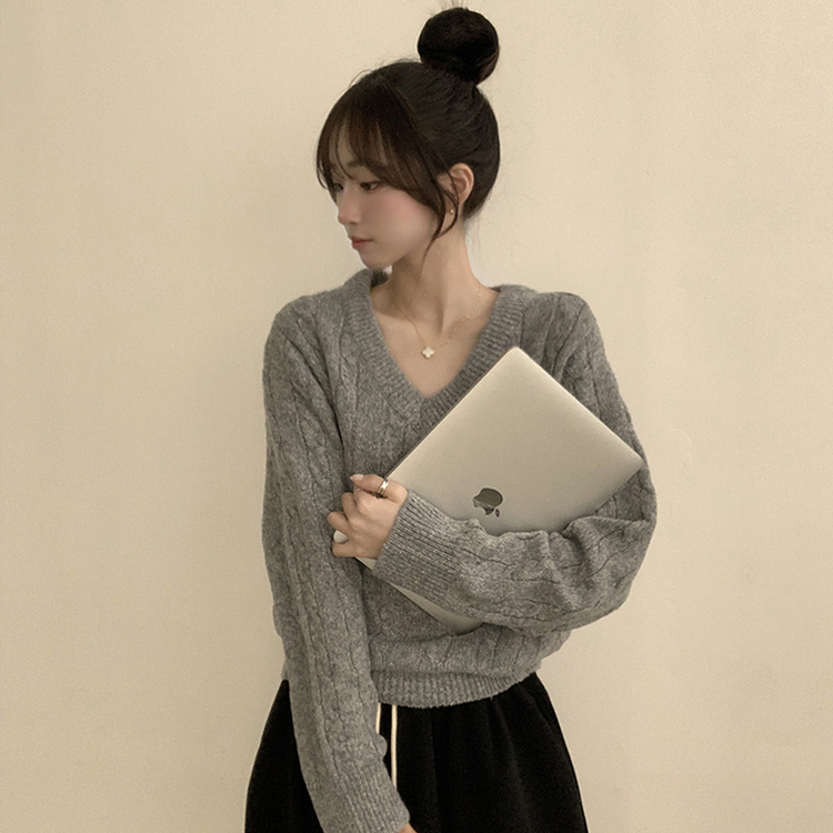 자신있는 추천템 러블리모먼트 브이넥 겨울 긴팔 꽈배기 펜던트 오버핏 니트 루즈핏 상의 6color 그레이