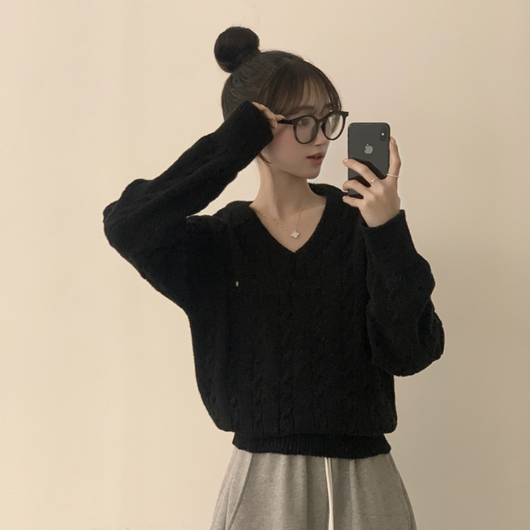 자신있는 추천템 러블리모먼트 브이넥 겨울 긴팔 꽈배기 펜던트 오버핏 니트 루즈핏 상의 6color 블랙