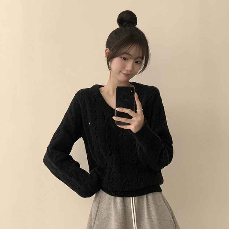 자신있는 추천템 러블리모먼트 브이넥 겨울 긴팔 꽈배기 펜던트 오버핏 니트 루즈핏 상의 6color 블랙