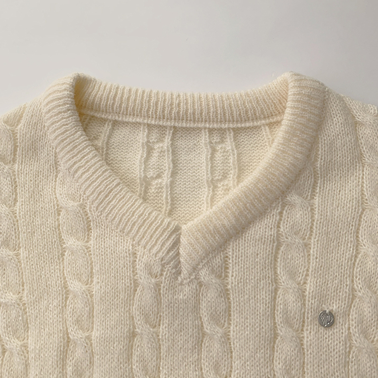 자신있는 추천템 러블리모먼트 브이넥 겨울 긴팔 꽈배기 펜던트 오버핏 니트 루즈핏 상의 6color