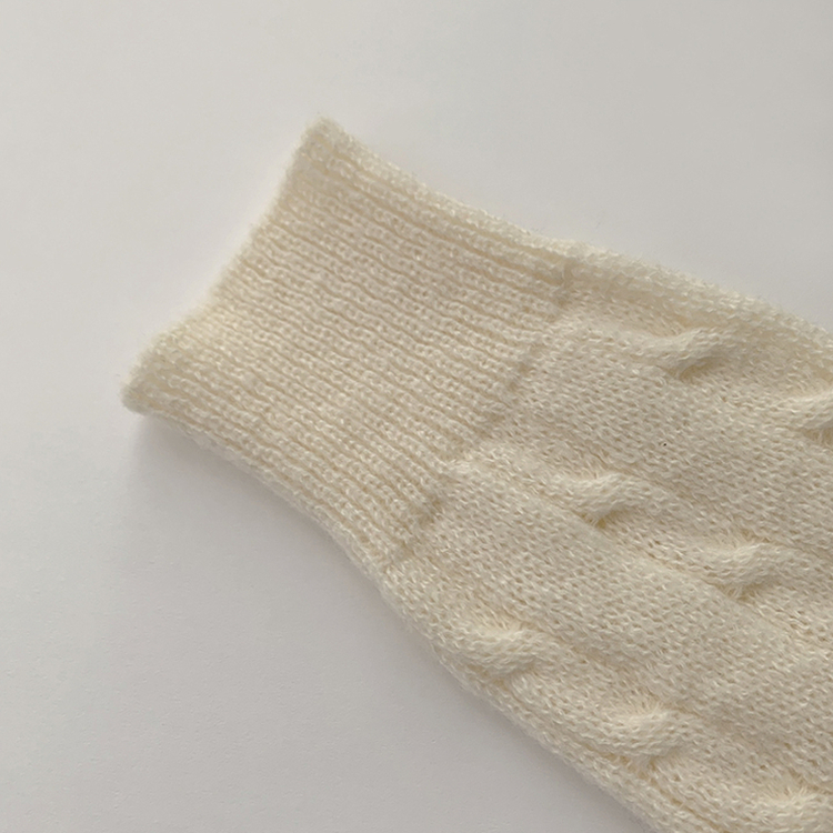 자신있는 추천템 러블리모먼트 브이넥 겨울 긴팔 꽈배기 펜던트 오버핏 니트 루즈핏 상의 6color