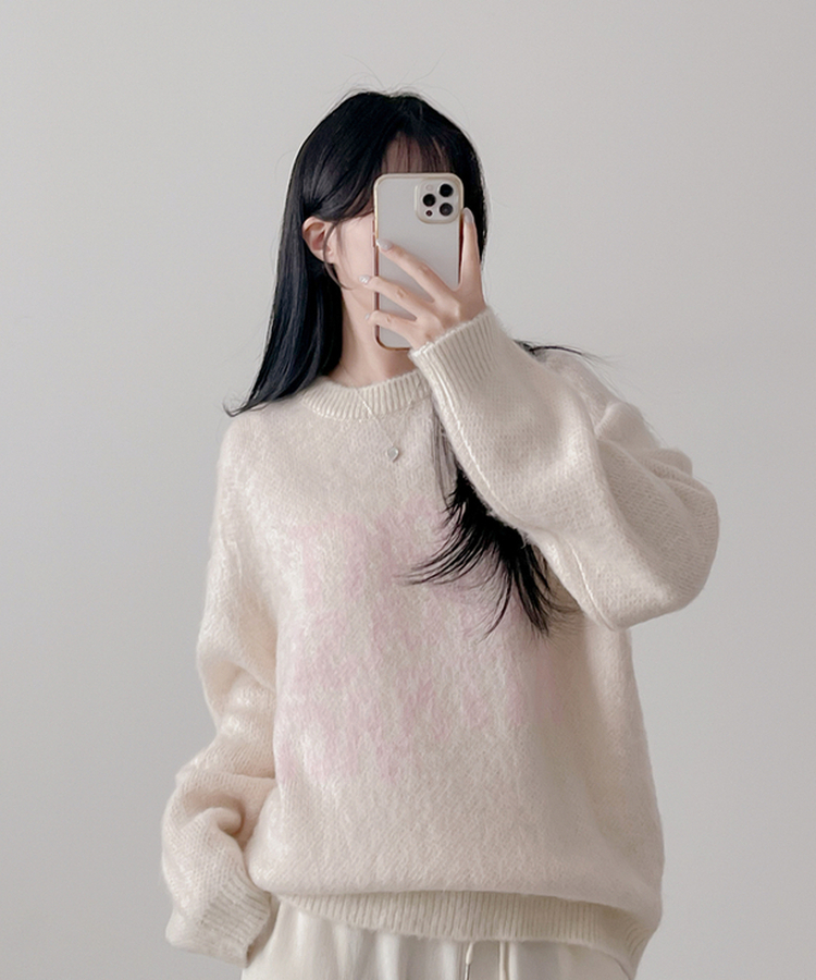 크리미 레터링 브러쉬 니트 아이