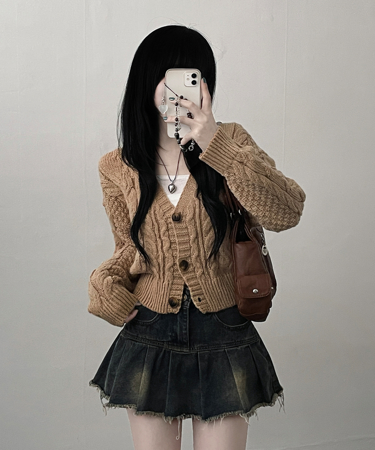 피넛꽈배기브이넥크롭도톰니트가디건 베이지