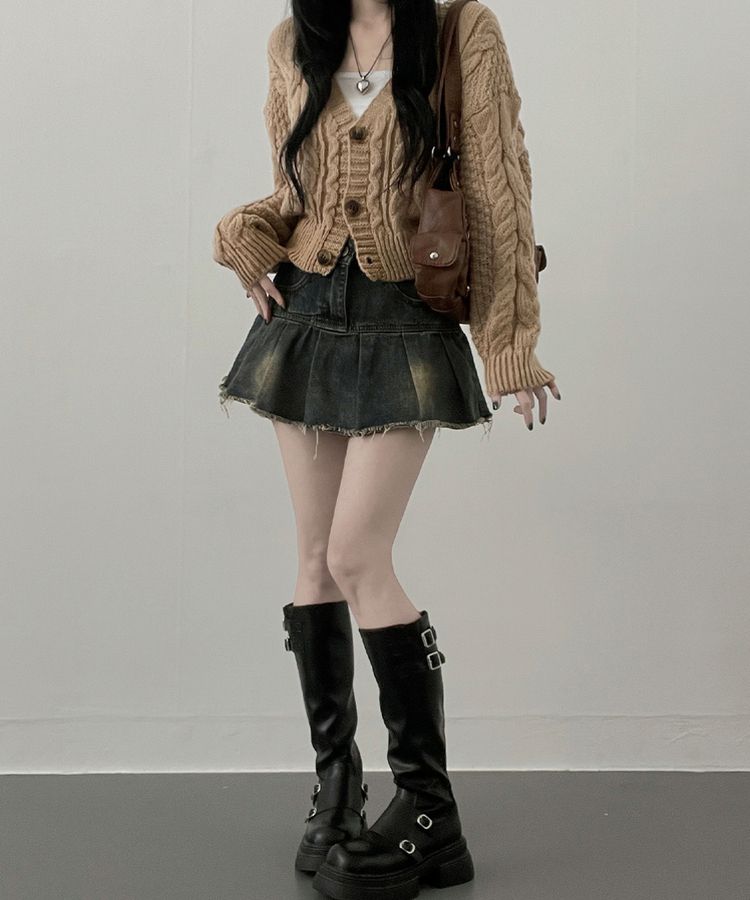 피넛꽈배기브이넥크롭도톰니트가디건 베이지