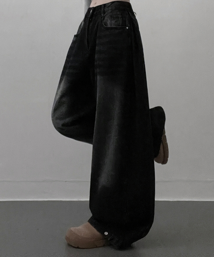 턴브사이드핀턱스냅와이드워싱데님롱팬츠 블랙