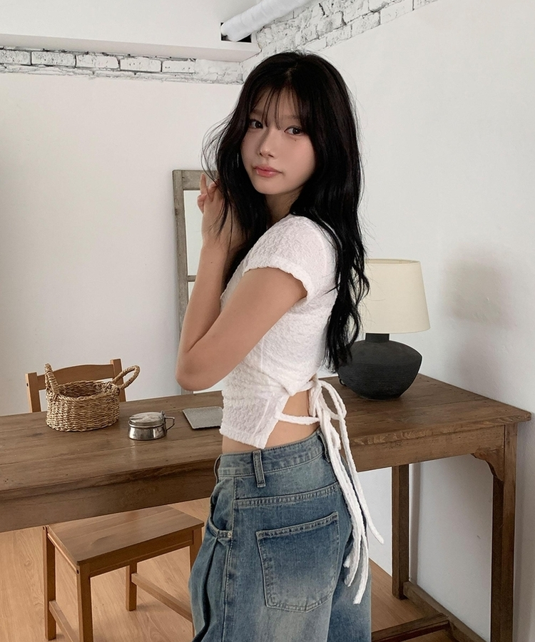 Uネックストラップ半袖Tシャツ IVORY