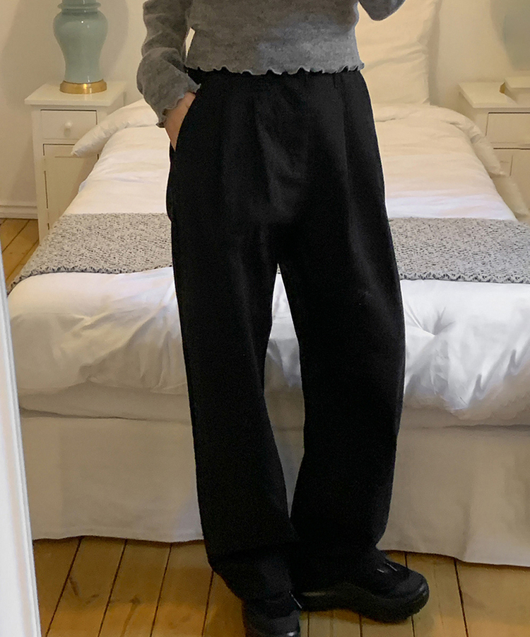 コットンピンタックワイドチノパンツ