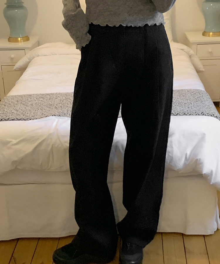 コットンピンタックワイドチノパンツ