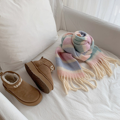 レインボーストライプフリンジマフラー