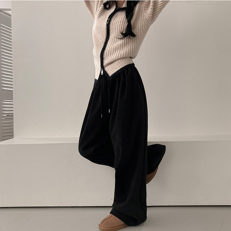 コーデュロイツーピンタックワイドパンツ