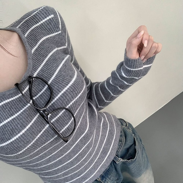 ストライプユーネック長袖ニット T GRAY STRIPE