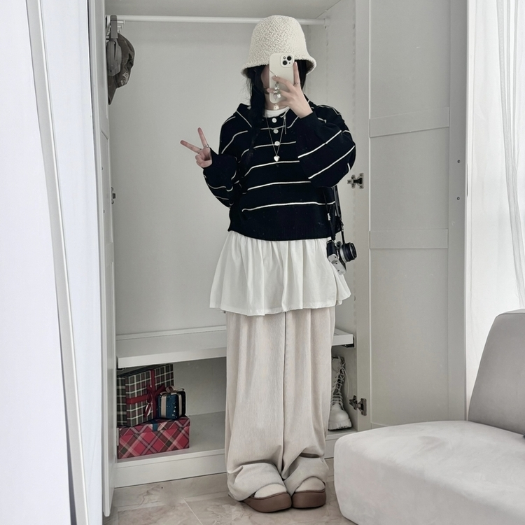 데일리 카라 버튼 단가라 크롭 니트