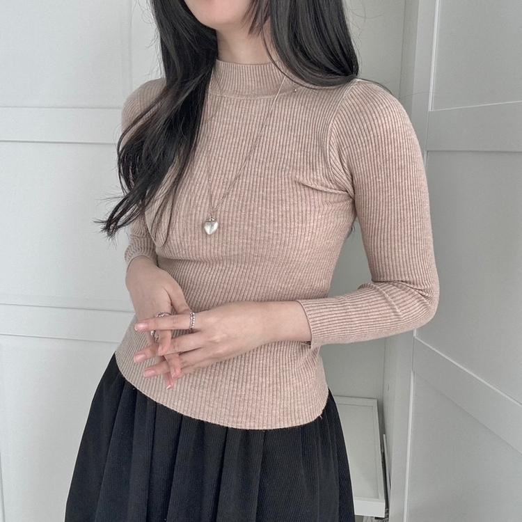 갑갑함 없는 쫀득모찌 반목폴라 레이어드 긴팔 골지 니트 티셔츠