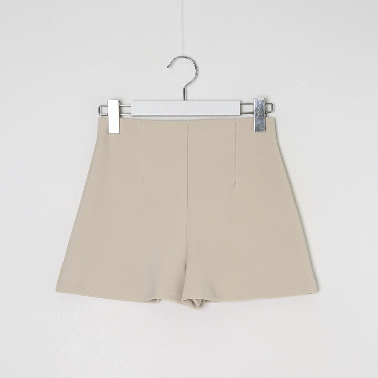 ハイウエストショートパンツ