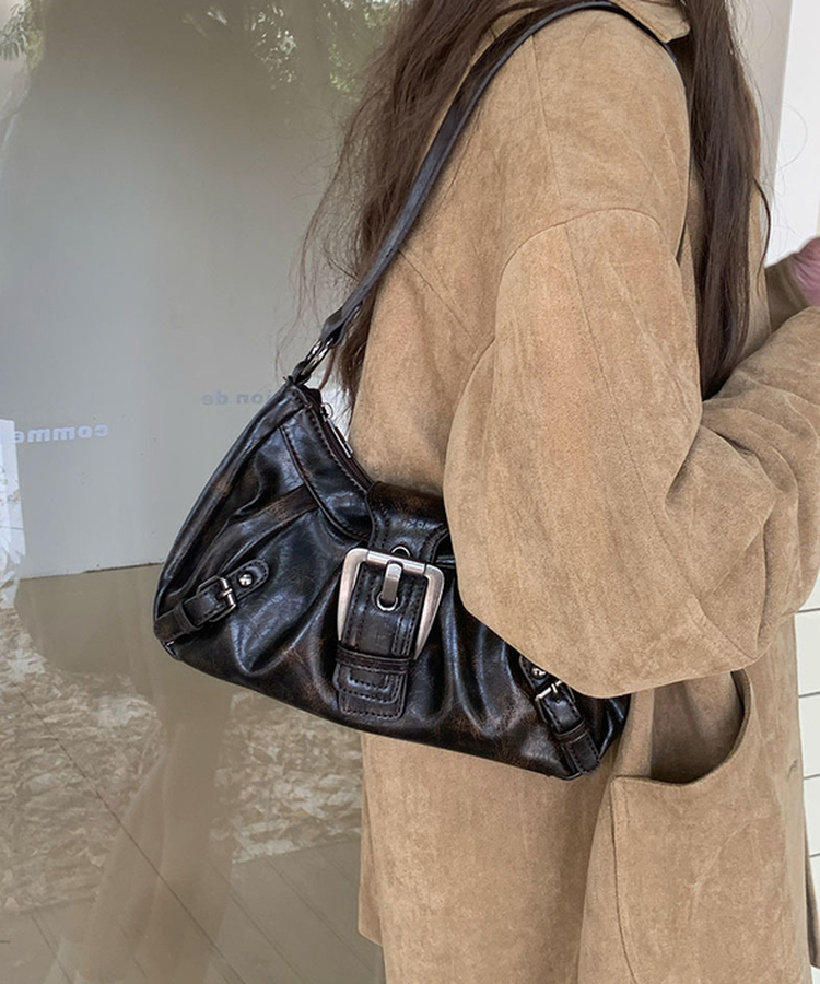 バックルショルダーバッグ BROWN
