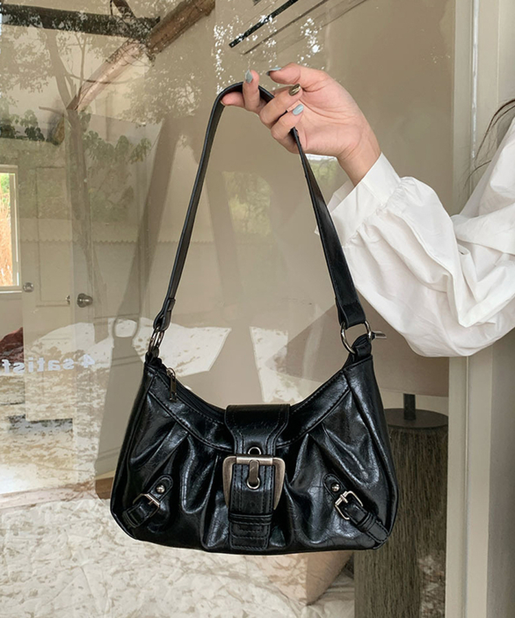 バックルショルダーバッグ BLACK
