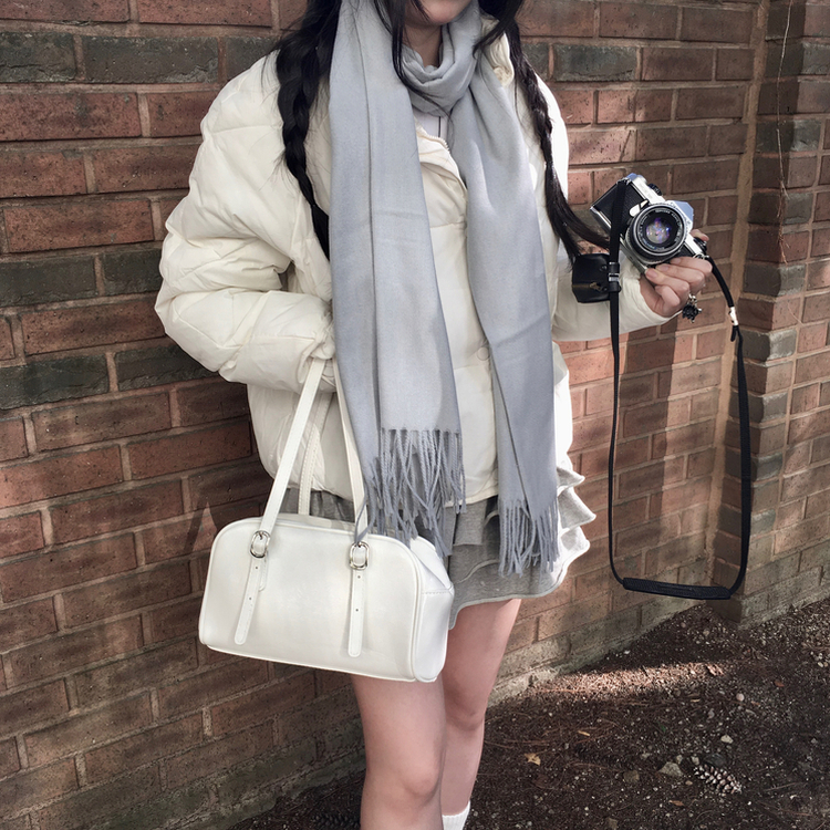 レザーショルダーバッグ IVORY