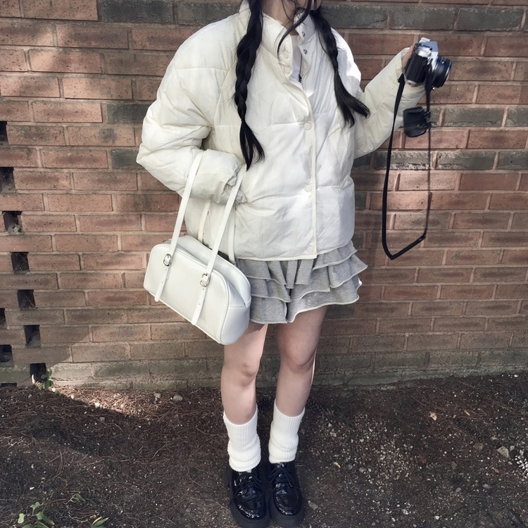 レザーショルダーバッグ IVORY